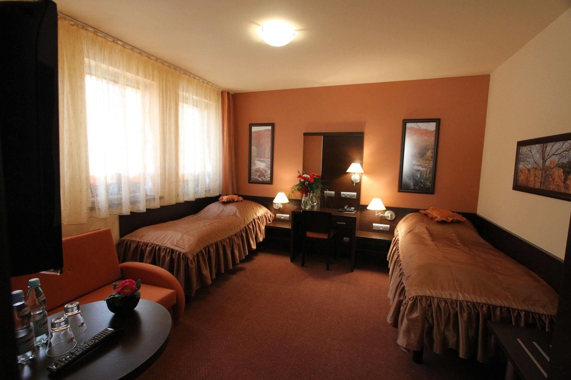 Hotel Na Rogatce Lublin Kültér fotó